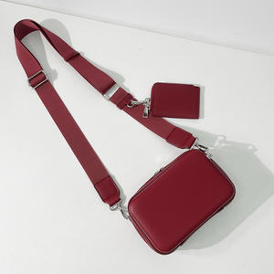 2025 nuova moda borsa a tracolla per uomo donna piccola borsa a tracolla quadrata Casual con chiusura a cerniera seguendo l'ultima tendenza - Product Image 6