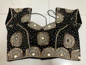 Blouse de soirée traditionnelle ethnique ornée de pierres scintillantes, sari entièrement cousu et rembourré, design à fermeture dorsale facile, multi-tailles - Product Image 3