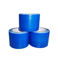Ruban de bâche auto-adhésif résistant à l'usure Adhésif acrylique thermofusible sensible à la pression simple face pour réparer les patchs de bâche