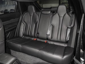 Dongfeng Fengshen SUV Ibrido Usato 2024, 250-300 CV, L7, <span class=keywords><strong>500</strong></span>+ Nm di Coppia, Trasmissione Automatica, Tetto Panoramico, Sedili in Pelle - Product Image 5