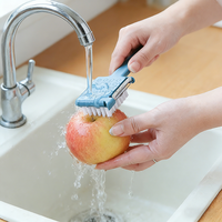 Produits tendance 2026 Nouveautés Gadget Brosse de nettoyage manuelle multifonction 4 en 1 en plastique pour légumes et pommes de terre avec éplucheur