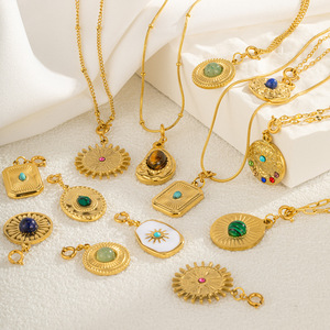 Colgantes y Dijes de Lujo Retro para Mujer, de Acero Inoxidable con Baño de Oro de 18K, DIY para Collares, Pendientes y Pulseras - Regalo de Fiesta con Zirconia - Product Image 2