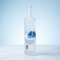 Bouteille de vin en verre blanc cristal de haute qualité sophistiquée avec bouchon à couronne Capacités de 375 ml/500 ml/750 ml Liqueur Vodka Tequila Whisky