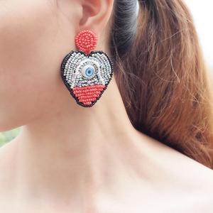 HANSIDON-pendientes de resina con forma de corazón para mujer, joyería de moda, diseño de ojo Devi, gota colgante, aretes de cuentas de plástico - Product Image 2