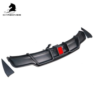 Tipo <span class=keywords><strong>V</strong></span> nero carbone Watertransfer con diffusore posteriore a LED per Tesla modello 3 2014 - Product Image 1
