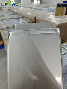 ULi 3.2V GBT 148Ah 473.6Wh LFP 半固体锂离子软包电池 可充电 2000+ 次循环 -20~65C 太阳能/电动自行车 - Product Image 2
