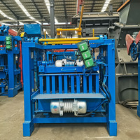 Machine automatique de fabrication de pavés en béton creux, de blocs de pavage et de briques de ciment - Prix