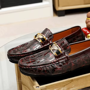 Mocassins en Cuir Véritable Haut de Gamme pour Hommes – Chaussures d'Été et d'Automne Légères, Anti-Odeur, à Enfiler, pour Affaires, avec Imprimé de Marque Tendance - Product Image 5