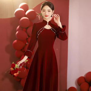 Bridal Cheongsam Dress Burgundy Velvet Long Sleeve Traditional Chinese Wedding Gown Women's Evening Wear - Product Image 3
