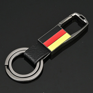 Pour <span class=keywords><strong>BMW</strong></span> trois couleurs cuir taille suspendus <span class=keywords><strong>porte</strong></span>-clés pendentif transfrontalier allemand italien drapeau lumière <span class=keywords><strong>porte</strong></span>-clés pour la publicité de voiture - Product Image 4