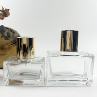 Flacon de parfum rectangulaire de luxe 50 ml en verre, élégant, vide, en cristal, rechargeable pour voyage avec pulvérisateur à pompe