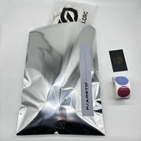 Enveloppe d'expédition en polyéthylène argenté métallisé avec logo personnalisé, sac d'expédition en aluminium pour l'expédition de vêtements