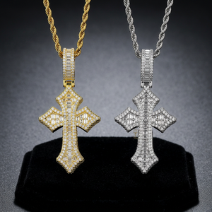 Colgante de cruz de lujo estilo hip hop, plata 925, chapado en oro de 18K, moissanita con corte baguette y engaste de canal, unisex, para uso diario, plata 925 - Product Image 4