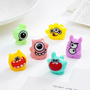 Adorable petit monstre à grande bouche, figurine artisanale de dessin animé, décoration DIY, accessoires de sac surprise, pour voiture et bureau - Product Image 1