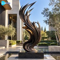 Sculpture abstraite moderne en bronze, flamme, finition artisanale en laiton et cuivre, art personnalisé pour hôtel, cour, parc culturel, place publique