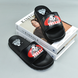 Vente de pantoufles en PVC pour hommes de <span class=keywords><strong>grande</strong></span> taille à la mode tongs pantoufles d'été logo personnalisé curseurs de maison unisexes - Product Image 3