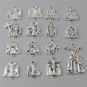 Set di Medaglie Incise in Metallo Stile Cattolico Religioso Argento Anticato, 15 Stazioni della Croce, per la Realizzazione di Rosari - Product Image 3