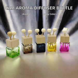 Botol Parfum Aroma Terapi Mobil Kaca Persegi Kosong dengan Klip Ventilasi dan Tutup Sekrup - Product Image 2
