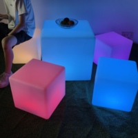 Cubo LED da Tavolo 10cm 30cm 40cm 50cm 60cm, Arredamento per Night Club e Feste, Sedia Cubo LED Impermeabile, Sedia Cubo LED a Energia Solare
