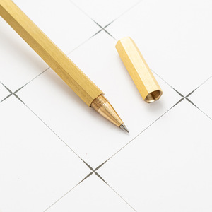 Nouveau Cadeau Stylo Roller en Cuivre et Laiton au Design Signature, Cadeaux VIP pour Clients du Nouvel An, Stylo Hexagonal Lourd en Laiton - Product Image 4