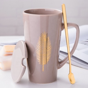 Taza de agua de cerámica nórdica creativa para <span class=keywords><strong>hombre</strong></span>, taza de gran capacidad con tapa, cuchara, taza de café, taza de personalidad para pareja familiar - Product Image 4