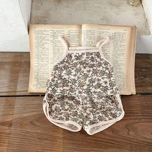 Nuevo estilo de ropa para niños, conjunto de pijamas con <span class=keywords><strong>tirantes</strong></span> de verano, ropa informal de algodón 100% para el hogar, diseño nórdico de moda para bebés - Product Image 6