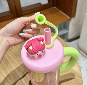 Mignonne tasse à paille en plastique avec poignée, grande capacité, rose et verte, pour usage quotidien - Product Image 3