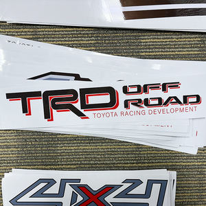 สติ๊กเกอร์ติดท้ายรถกระบะ โตโยต้า ไฮลักซ์ รีโว่ แรลลี่ 4WD ปี 2022 ลายตัวอักษร วัสดุไวนิล สำหรับติดข้างตัวรถ - Product Image 4