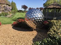Ornement de jardin, fontaine en forme de balle de golf en acier inoxydable poli miroir de 1,5 mètre, à vendre