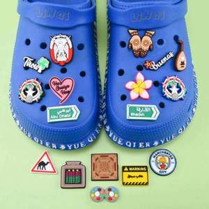 Breloques de chaussures mexicaines sabot Karol g Peso Pluma Charms accessoires de décoration de chaussures pour les cadeaux de fête de Noël - Product Image 2