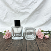Flacon de parfum carré de haute qualité de 50 ml, flacon de parfum vide en verre avec couvercle noir