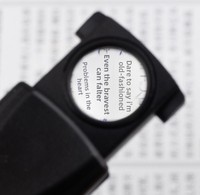 MG21008 Mini LED Light 30X High-definition Portable Jewelry Magnifier Glass Optical Lens Folding Jewelry Loupe