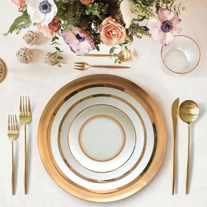 Assiette à dessert de 8 pouces en porcelaine dorée extra-luxe, style noblesse royale classique, typique, exquise, magnifique et gracieuse - Product Image 4