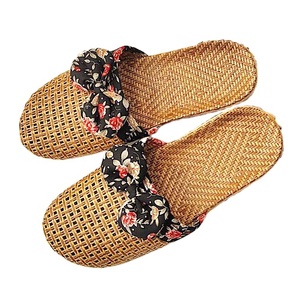 Tappetino Estivo da <span class=keywords><strong>Donna</strong></span> <span class=keywords><strong>in</strong></span> <span class=keywords><strong>Paglia</strong></span> di Lino Fresco <span class=keywords><strong>Ciabatte</strong></span> Intrecciate <span class=keywords><strong>in</strong></span> Bambù con Fiocco - Product Image 4