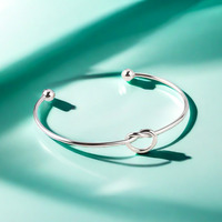 Bracelet jonc ouvert minimaliste en forme de cœur pour femme, bijoux unisexe en acier inoxydable plaqué or 18 carats/plaqué argent, tendance