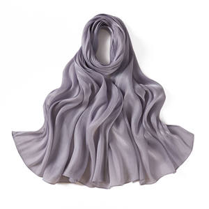Nouveau hijab en jersey satiné premium brillant et soyeux de Malaisie, châle polyvalent pour femmes musulmanes, hijab en satin froissé - Product Image 3