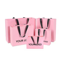 Vente en gros d'emballage cadeau en papier d'art recyclable de luxe poignées de ruban personnalisées pour vêtements sous-vêtements chaussettes marques chaussures artisanales