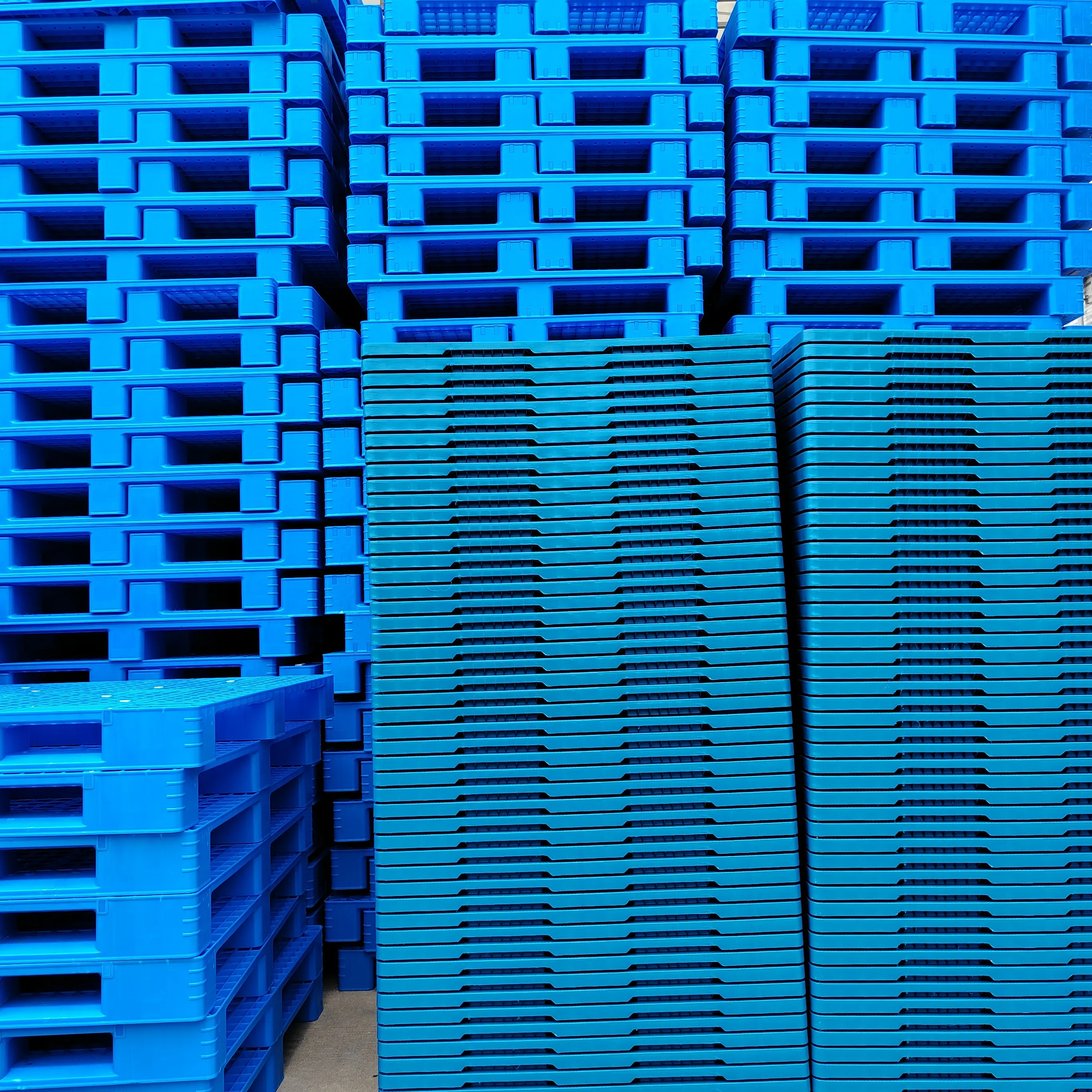 Heavy Duty Dubbelzijdig Gezicht 4 Way Entry Pallet Stapelbaar 3 Lopers Pallets Voor Magazijnstellingen