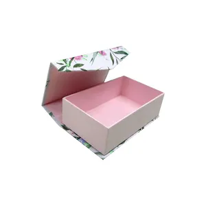 Minimalistic Design New Product Small Empty Metal Eyeshadow Palette Paper Package Empty Gift Box For Necklace Package Jewelry