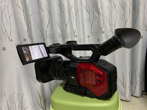 กล้องวิดีโอ Panasonic AG-DVX200MC มือสอง ซูมออปติคอล 13 เท่า ระดับไฮเอนด์ สำหรับงานแต่งงาน - Product Image 2