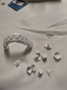 Imprimante 3D DLP 2K Top-Down pour la dentisterie, les bijoux, les cires céramiques, l'alumine, la zircone – Impression sans supports - Product Image 6
