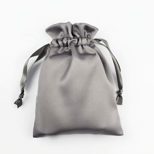 Pochette en satin de soie écologique de luxe avec cordon de serrage, logo personnalisé imprimé, sac à bijoux, emballage cadeau, petits sacs anti-poussière en satin - Product Image 4