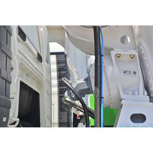 Camion malaxeur à béton multifonction HOWO TX 340 HP 8x4 de Chine avec volant de direction mobile - Product Image 6