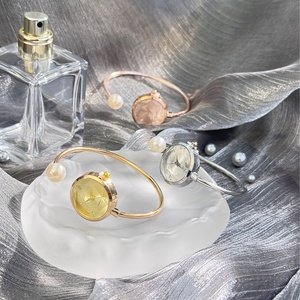 <span class=keywords><strong>Relojes</strong></span> <span class=keywords><strong>de</strong></span> Pulsera <span class=keywords><strong>de</strong></span> Acero Inoxidable con Movimiento <span class=keywords><strong>de</strong></span> Cuarzo y Perlas para Mujer, Ecológicos y <span class=keywords><strong>de</strong></span> Venta Caliente - Product Image 5