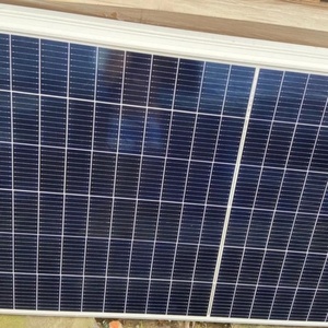 Paneles Solares de 210 mm, Paneles Competitivos de 585 Vatios con Almacén en Róterdam - Product Image 1