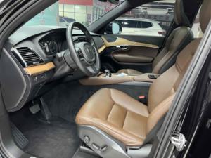 Vo-lvo <span class=keywords><strong>XC90</strong></span> B6 SUV de tracción a las cuatro ruedas automático negro con asientos de cuero LED y neumáticos R20 - Product Image 3