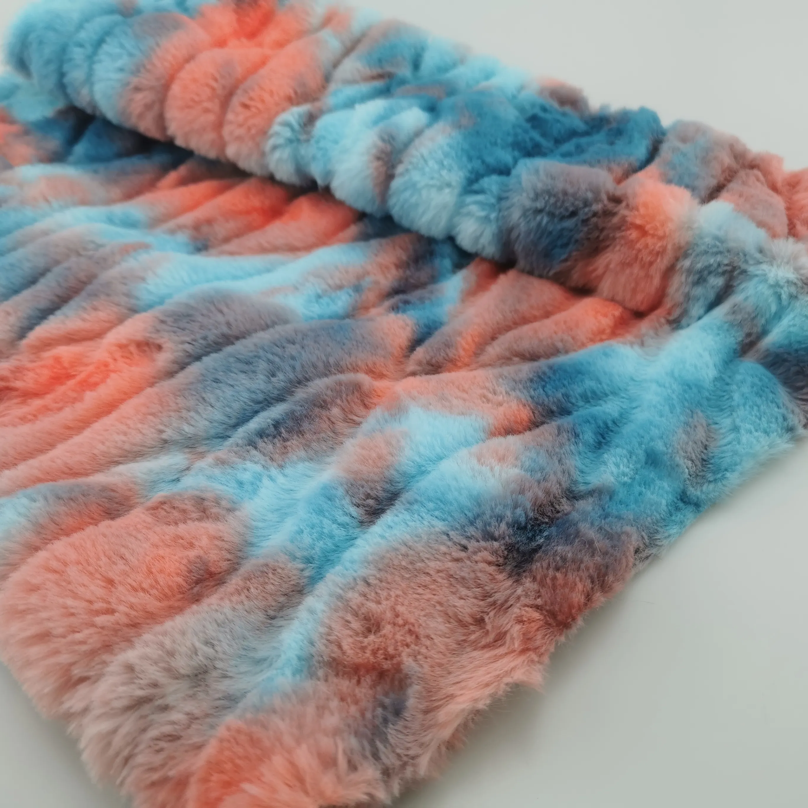 Multicolorido embo faux pele de coelho para casa têxteis/vestuário/brinquedos