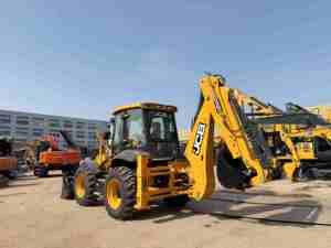 Nueva Retroexcavadora Multifuncional JCB 4CX 4WD, Máquina Robusta para Reparación de Carreteras y Trabajos de Movimiento de Tierras - Product Image 5