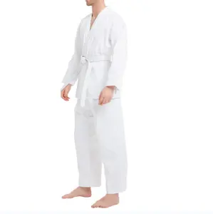 Vêtements d'arts martiaux taekwondo dobro wtf uniforme blanc Design personnalisé Uniforme de taekwondo respirant