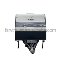Caravane de voyage tout-terrain, camping-car durable pour aventures mobiles, camping-car pour la famille